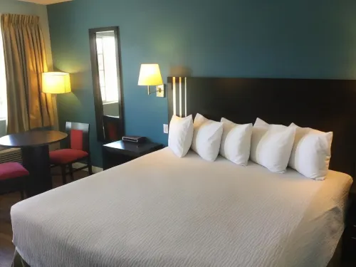 Days Inn by Wyndham Carson City Rooms Photos