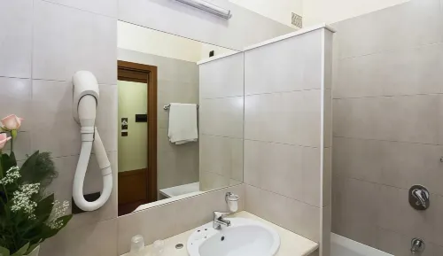 Hotel HR Camere Photos