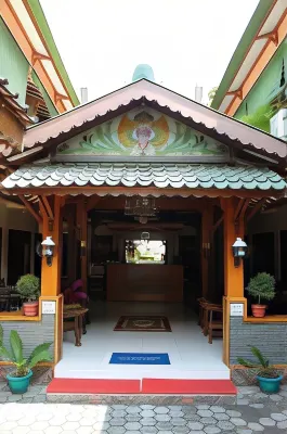 Hotel Puspo Nugroho Malioboro Yogyakarta Exterior Photos