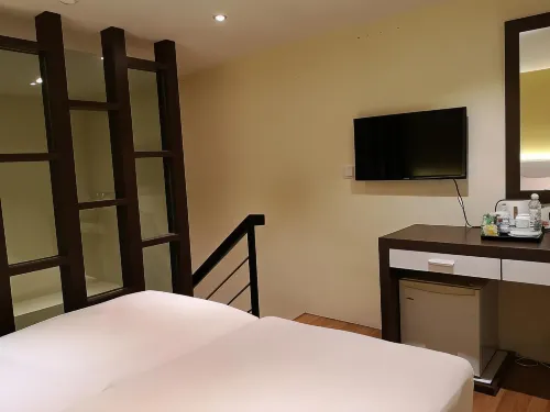 Seasons View Hotel Photos