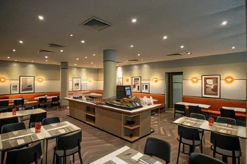 Adina Apartment Hotel Budapest Питание Photos