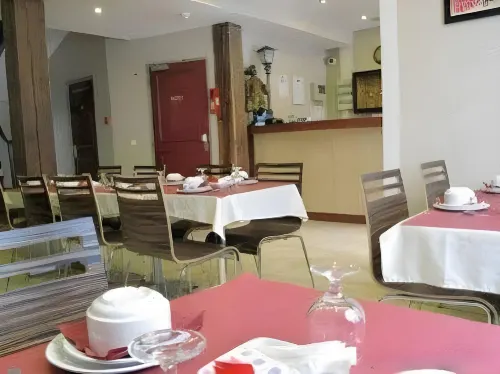 Hotel Chabrol Opera Dining Photos
