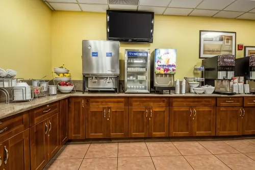 Comfort Inn & Suites Kissimmee by the Parks Mahlzeiten Photos