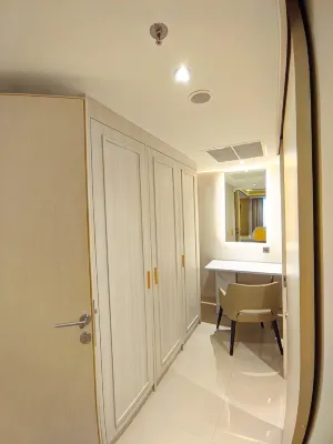 Hotel Louis Kienne Pemuda Kamar Photos