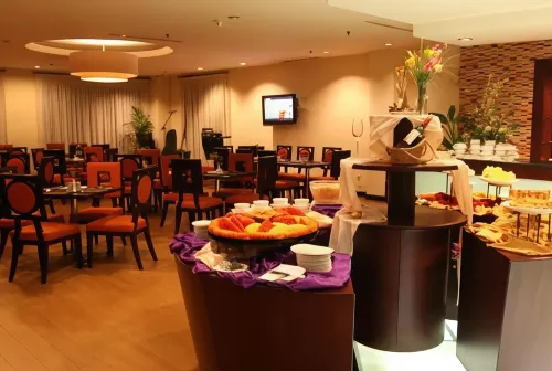 Hotel Gran Puri Manado Dining Photos