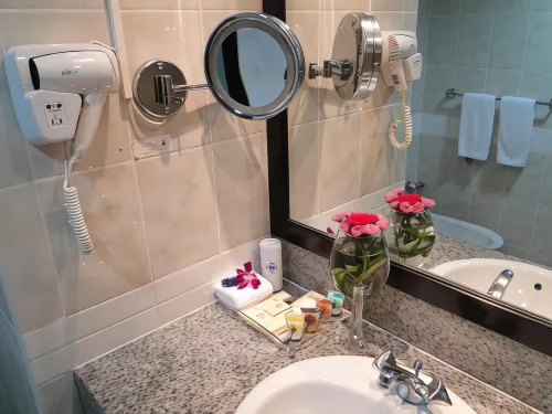 Hawthorn Suites by Wyndham Abu Dhabi City Center Photos