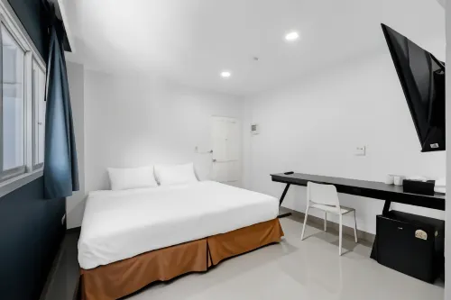 Terminal2 Hotel Phuket Rooms Photos
