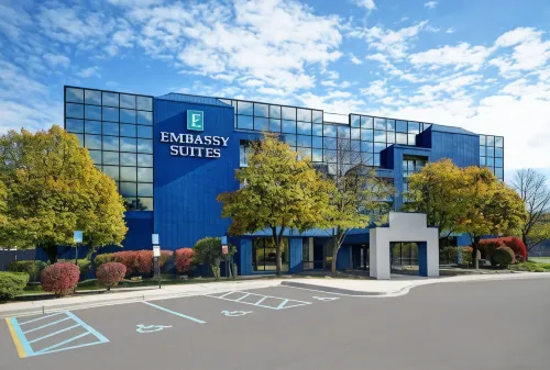 Embassy Suites by Hilton Detroit Livonia Novi من الخارج Photos