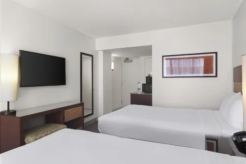 Park Shore Waikiki Rooms Photos