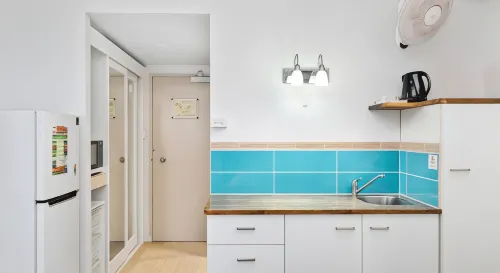 Bayview Tower Photos