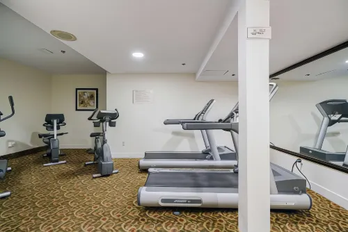 Best Western Peace Arch Inn Leisure & Recreation Photos