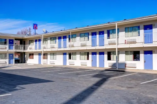 Motel 6 Murfreesboro, TN Exterior Photos