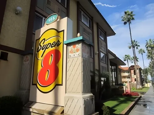 Super 8 by Wyndham Anaheim/Disneyland Drive Экстерьер Photos