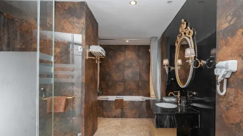 Amaroossa Royal Bogor Rooms Photos