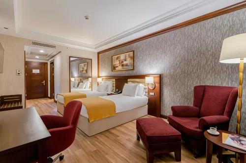 Wellborn Luxury Hotel Photos