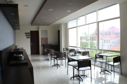 Hotel 88 Embong Kenongo Surabaya Restauration Photos