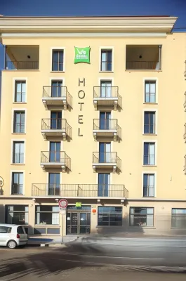 Ibis Styles Ajaccio Napoleon Exterior Photos
