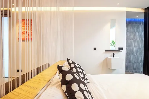Innlux Phuket Photos