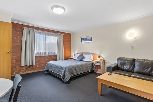 Martin Cash Motel Featured Photos