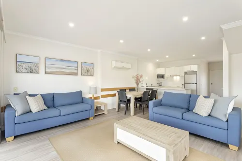 Captains Cove Resort - Waterfront Apartments Camere Photos