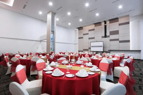Harper Palembang Makanan Photos