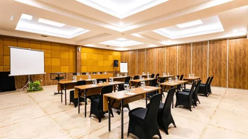 The Westlake Resort Jogja Fasilitas Bisnis Photos