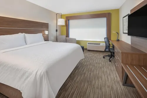 Holiday Inn Express Madera-Yosemite PK Area Rooms Photos