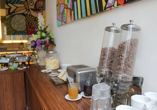 MaxOne Sabang Jakarta Makanan Photos
