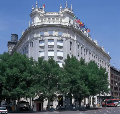 NH Madrid Nacional À proximité de l'hôtel Photos
