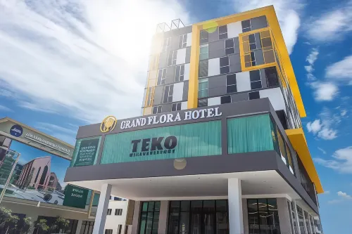 Grand Flora Hotel Экстерьер Photos