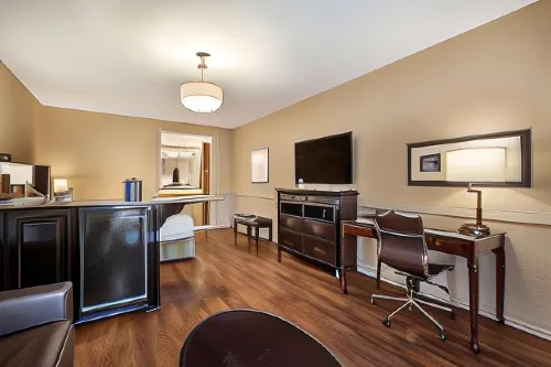 Best Western Corona Hotel  Suites Photos