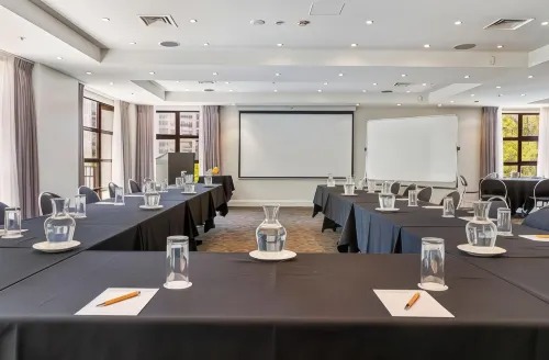 Parkside Hotel & Apartments Business Facilities Photos