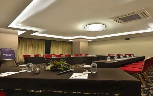 Hotel Amaroossa Grande Bekasi Fasilitas Bisnis Photos