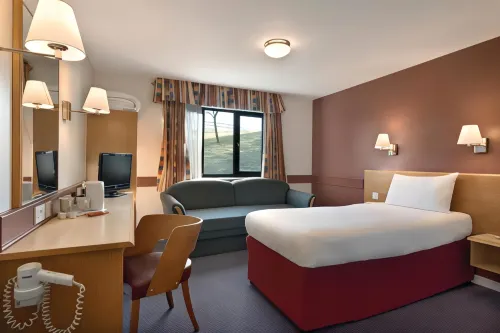 Days Inn by Wyndham Membury M4 Rooms Photos