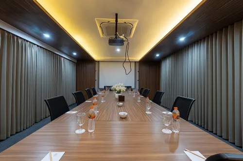 Braling Grand Hotel Purbalingga, Azana Hotels Collection Бизнес-удобства Photos