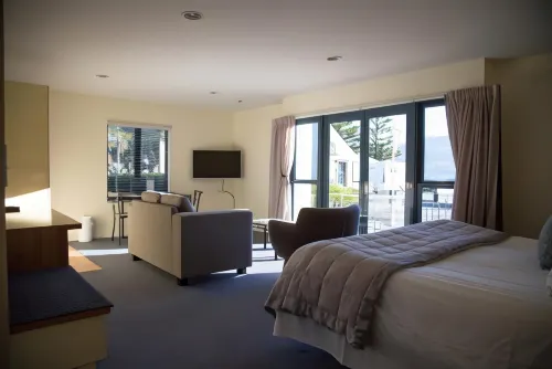 Akaroa Criterion Motel Featured Photos