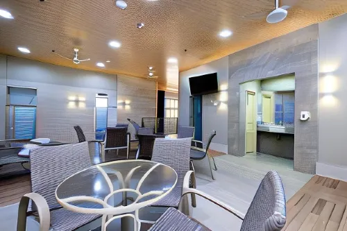 Comfort Suites Macaé Restauration Photos