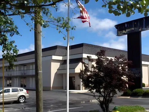 Days Inn & Suites by Wyndham Fort Bragg/Cross Creek Mall Near Hotel Photos