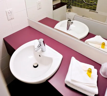 Link Hotel Rooms Photos