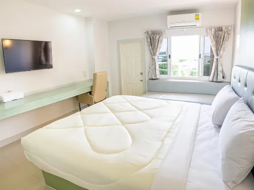 P.A. Thani Hotel Photos