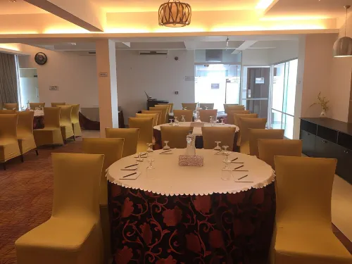 Hotel Bengal Canary Park Restauration Photos