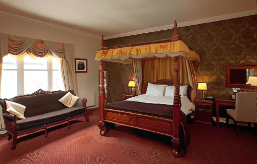 Lamb Hotel by Greene King Inns Photos