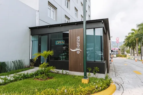 Holiday Inn San Salvador Exterior Photos