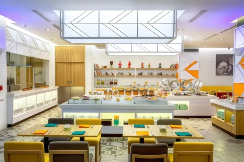 HARRIS Hotel & Conventions Kelapa Gading - Jakarta Makanan Photos