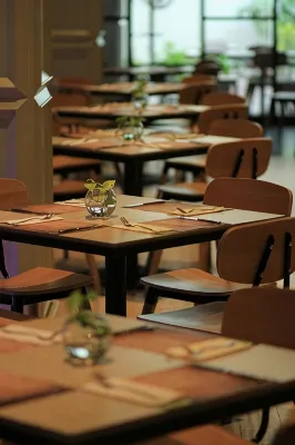Sparks Life Jakarta, ARTOTEL Curated Makanan Photos