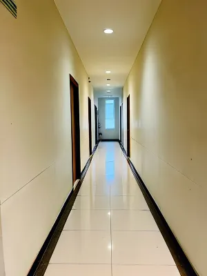 Avira Hotel Makassar Area Publik Photos