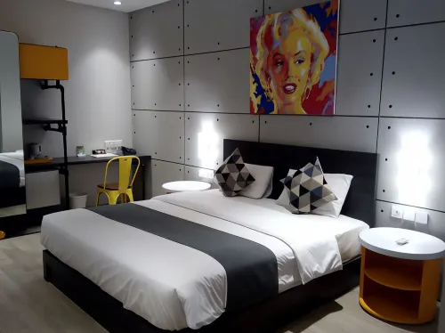 Hotel Cemerlang Bandung Kamar Photos