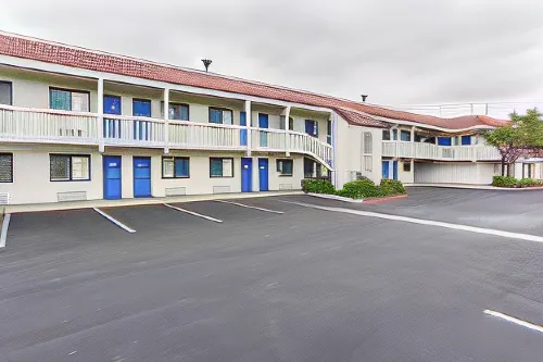 Motel 6 Salinas, CA - North Monterey Area Extérieur Photos