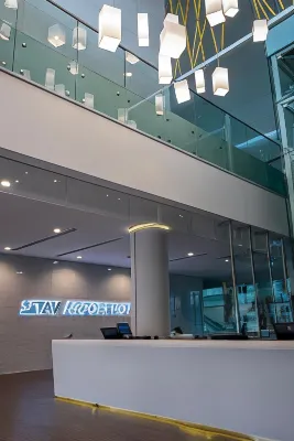 Tav Airport Hotel Izmir Khu vực công cộng Photos