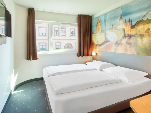 B&B HOTEL Würzburg-City Camere Photos